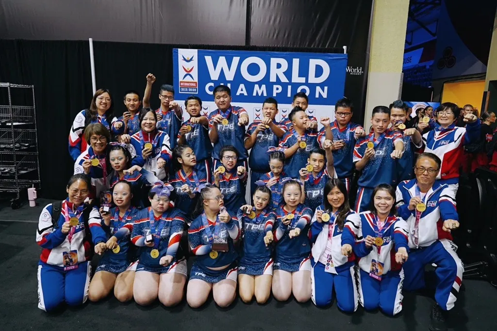 苗特啦啦隊獲世界冠軍　安格科技全程紀錄